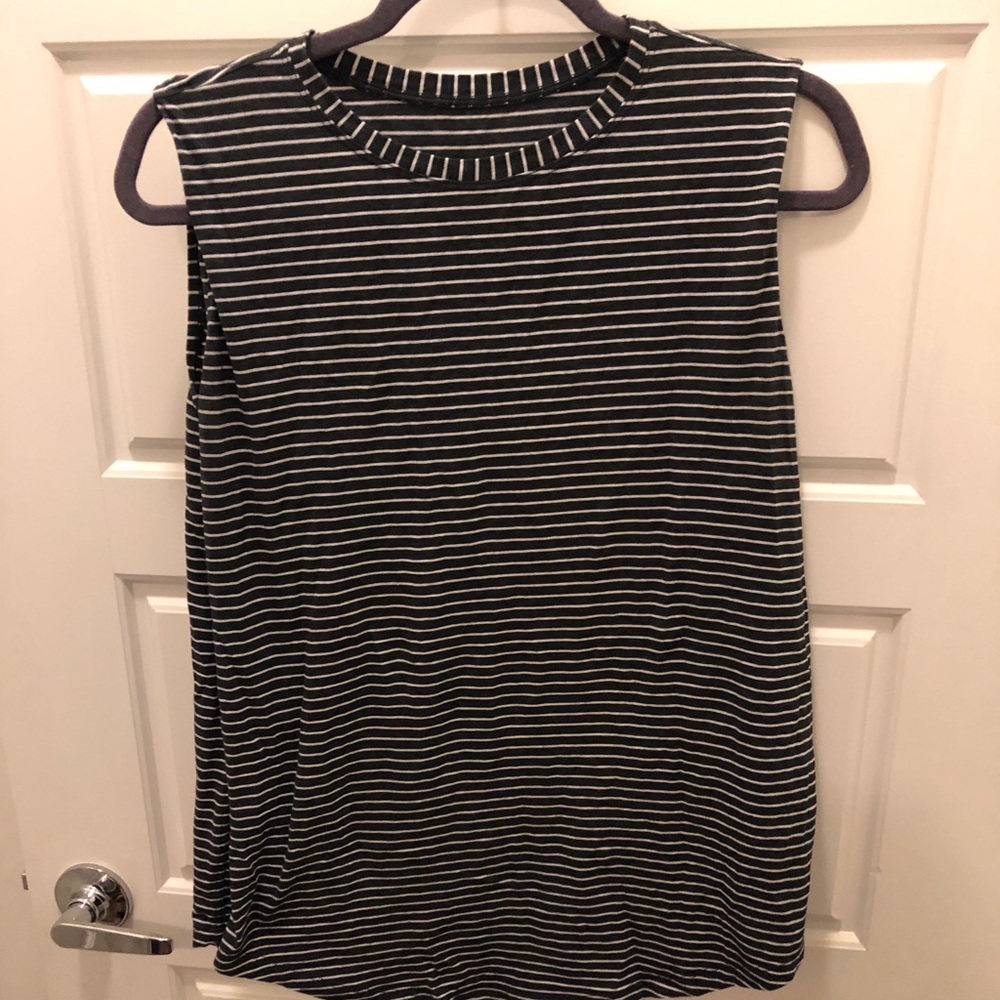 Lululemon stripped tank!
